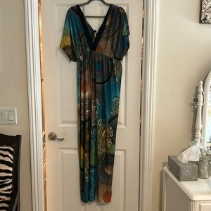 Caftan maxi.  Super comfy and stylish